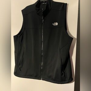 Men North Face Vest.